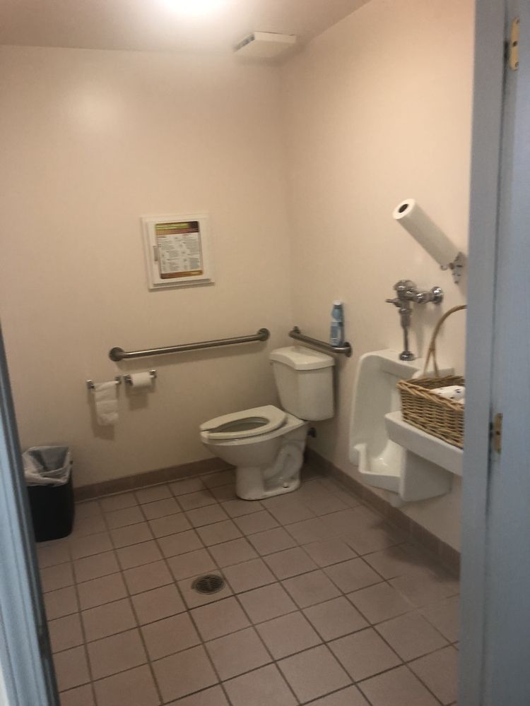 Orange Park Dental Office For Lease: 2045 Professional Center Dr, Orange Park, FL 32073